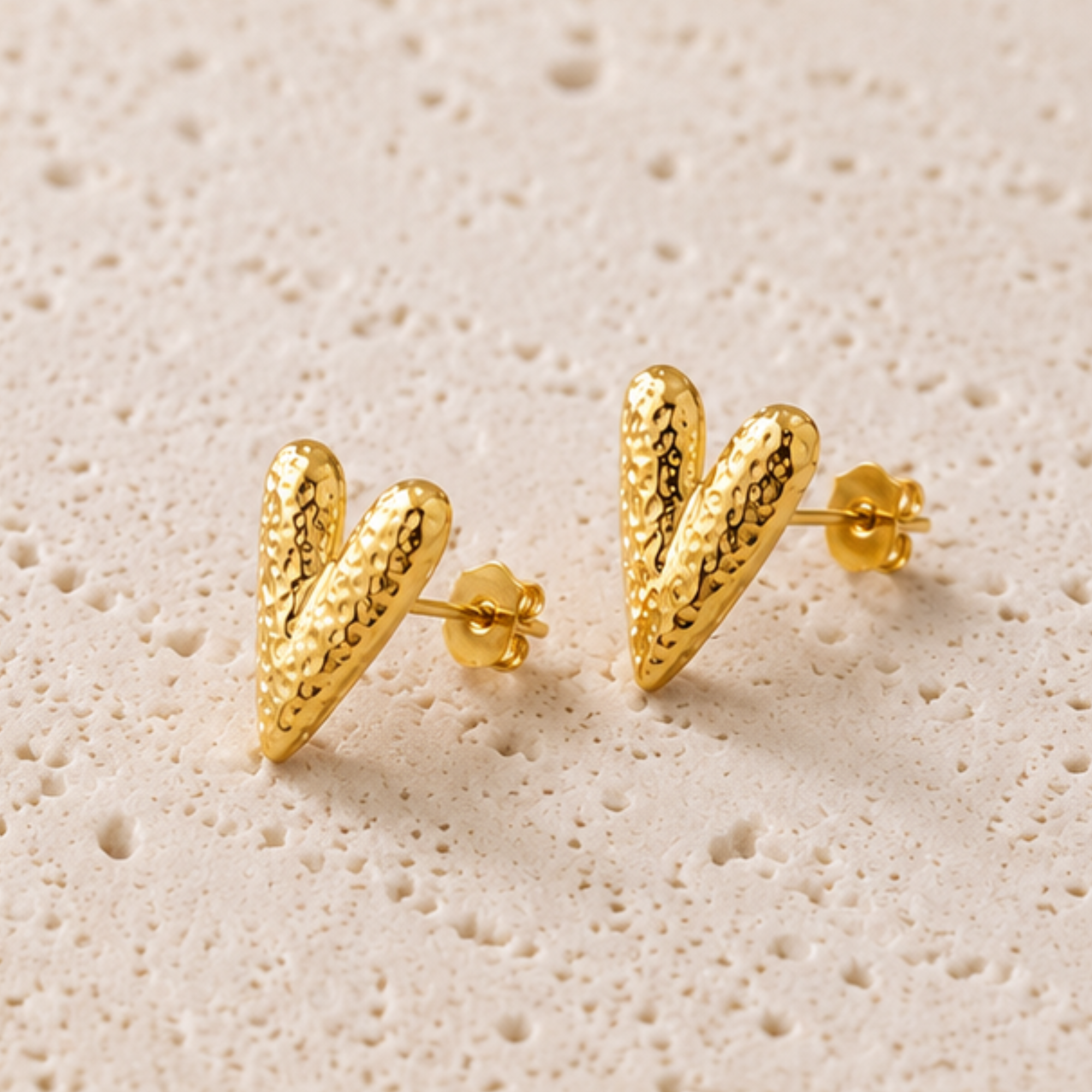 Vivi Heart Earrings