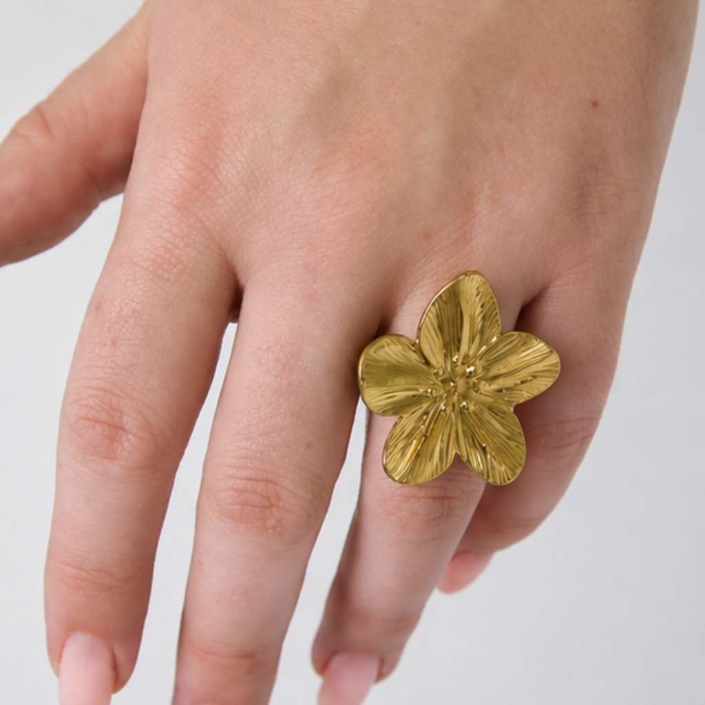 Dahlia Ring