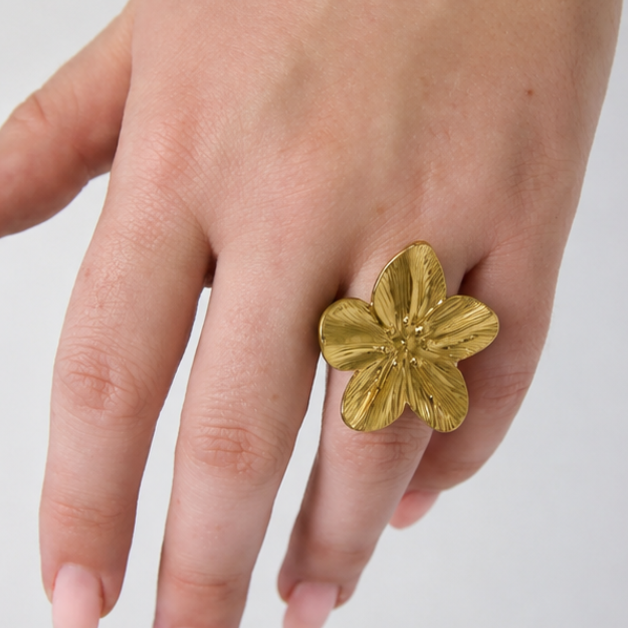 Dahlia Ring