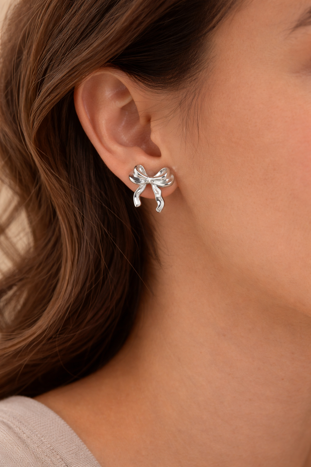 Bow earrings
