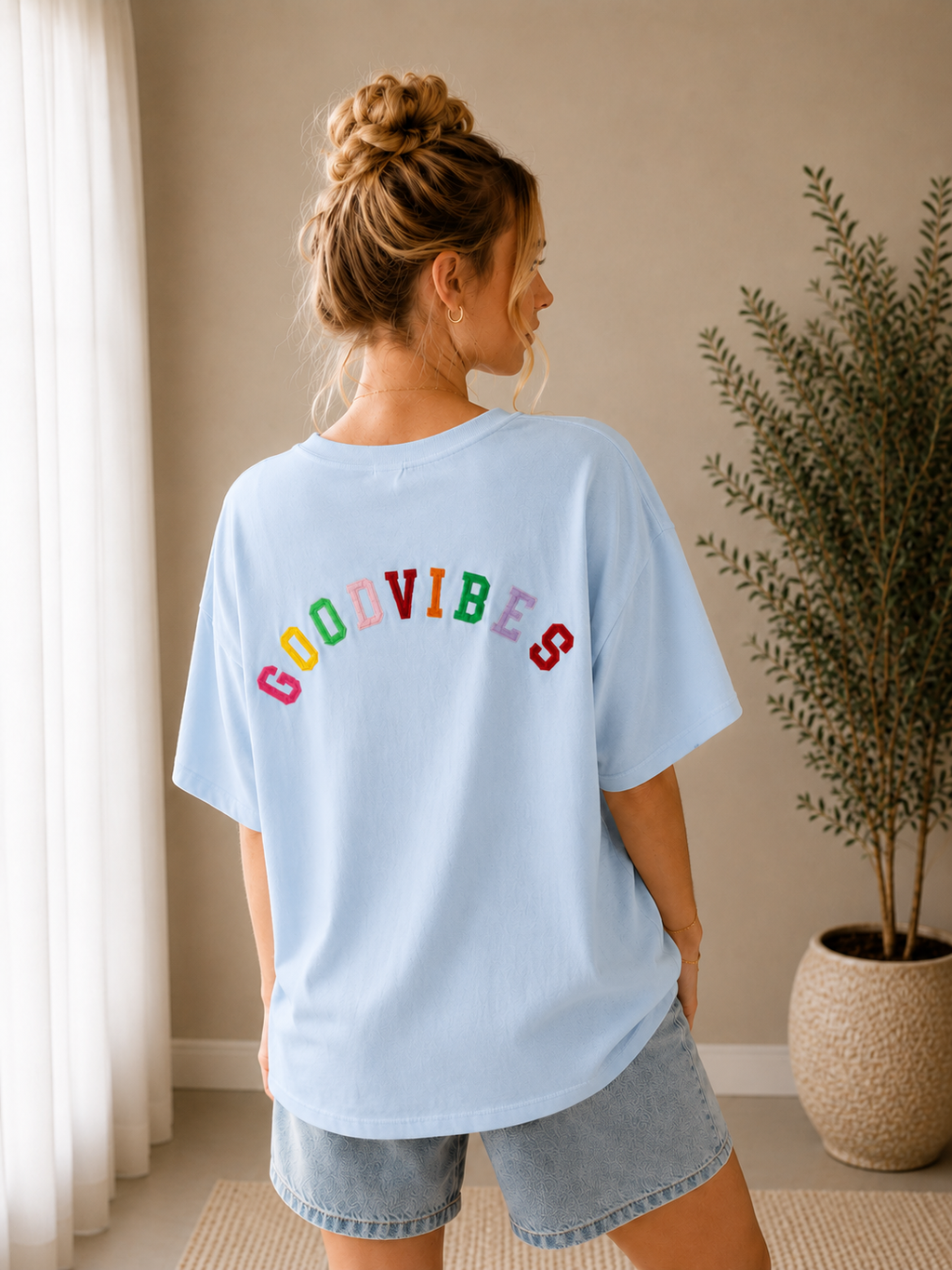 Good Vibes Sweatshirt Baby Blue