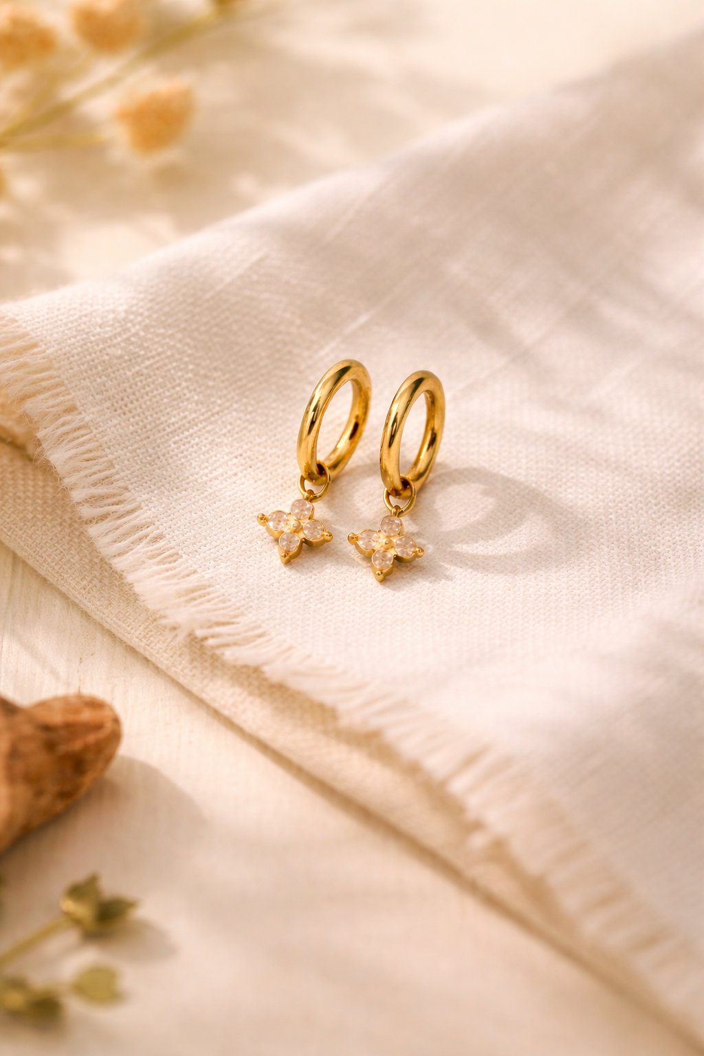 Star Earrings Gold