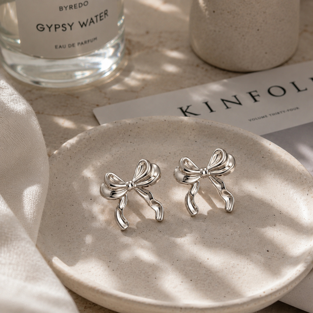 Bow earrings