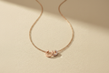 Hoefijzer ketting roségoud lifestyle